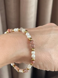 VIAMAJA Armbånd|Armringe<Armbånd Asta - Natursten guldbelagt