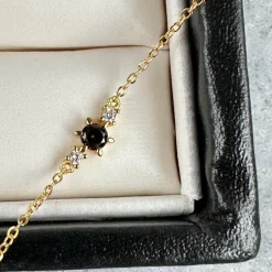 VIAMAJA Armbånd<Armbånd Gia m. 3 Zirkoner - Forgyldt sterling sølv