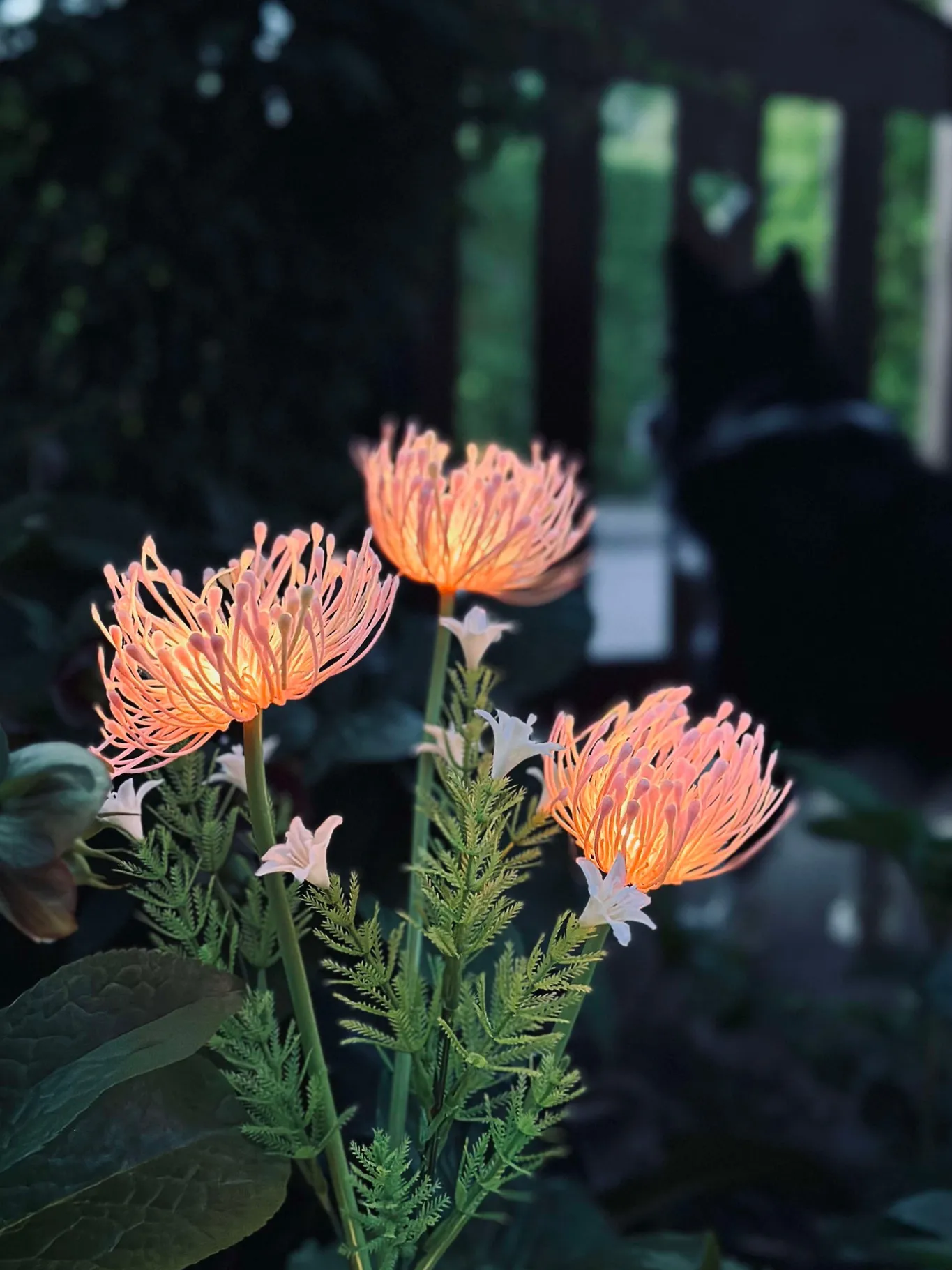 VIAMAJA Lys Og Led|Udendørs Led<Blomst med solceller - Spider Lili rose