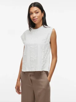 VIAMAJA Bluser<Bluse SASJA uden ærmer med broderi