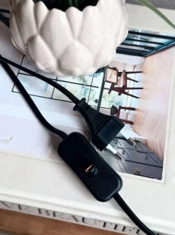 VIAMAJA Lamper<Bordlampe - Grå metal