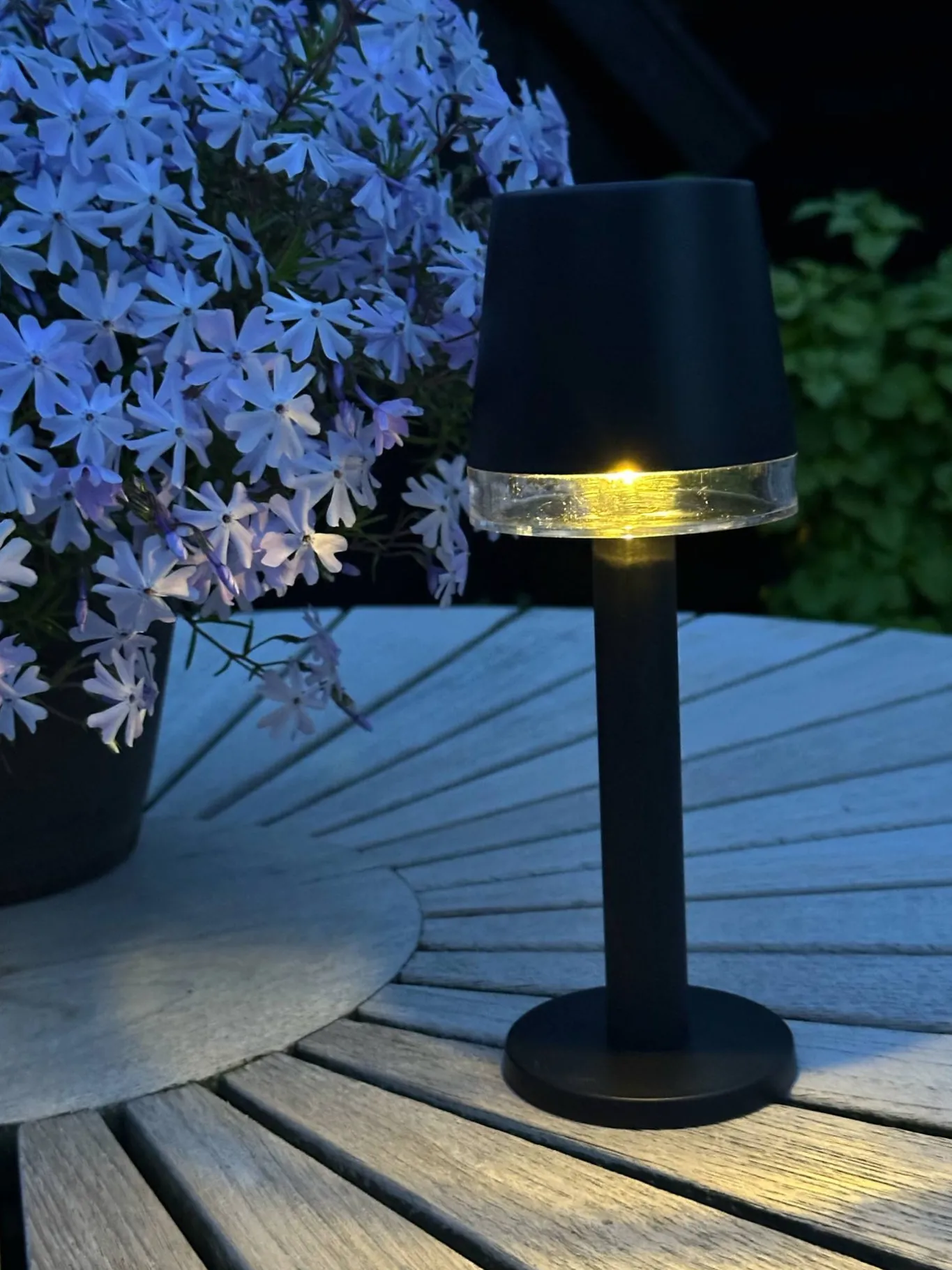 VIAMAJA Udendørs Led|Led Solceller<Bordlampe KIA solar