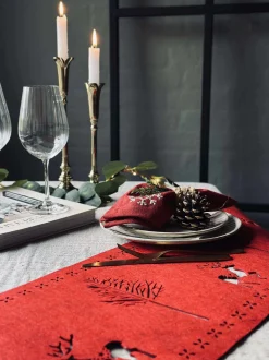 VIAMAJA Duge Og Mundservietter|Jul<Bordløber Jul - 30x120 cm - Rød filt