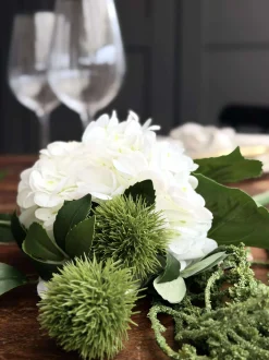 VIAMAJA Blomster<Buket - Lille hvid hortensia / Lime