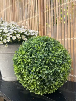 VIAMAJA Blomster<Buksbom kugle 30cm
