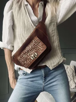 VIAMAJA Bæltetasker|Restparti<Bumbag med nitter - Cognac