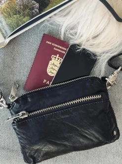 VIAMAJA Clutch<Clutch / crossover - Black / silver