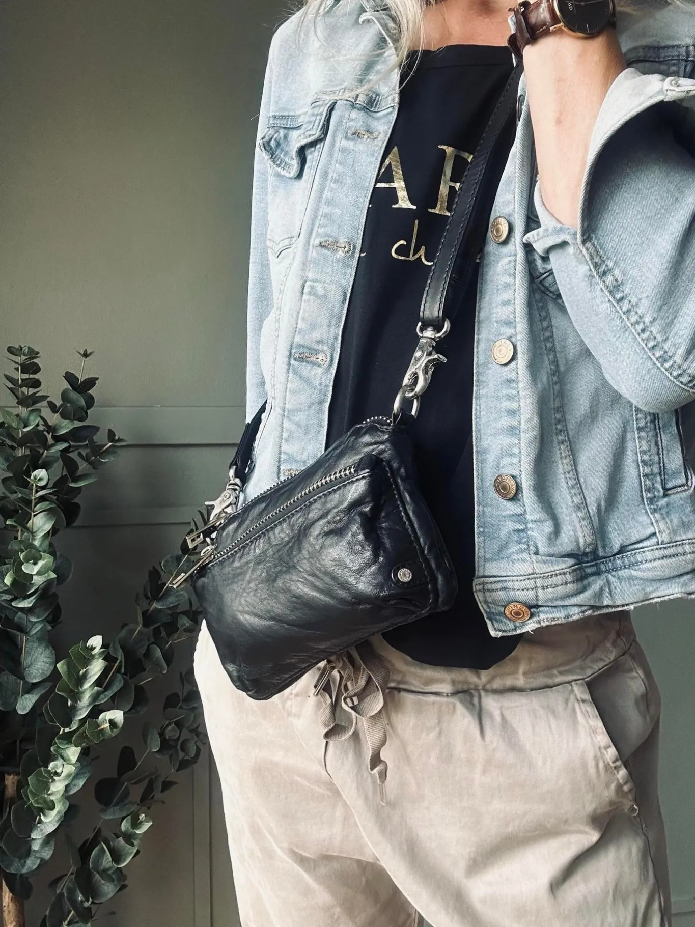 VIAMAJA Clutch<Clutch / crossover - Black / silver