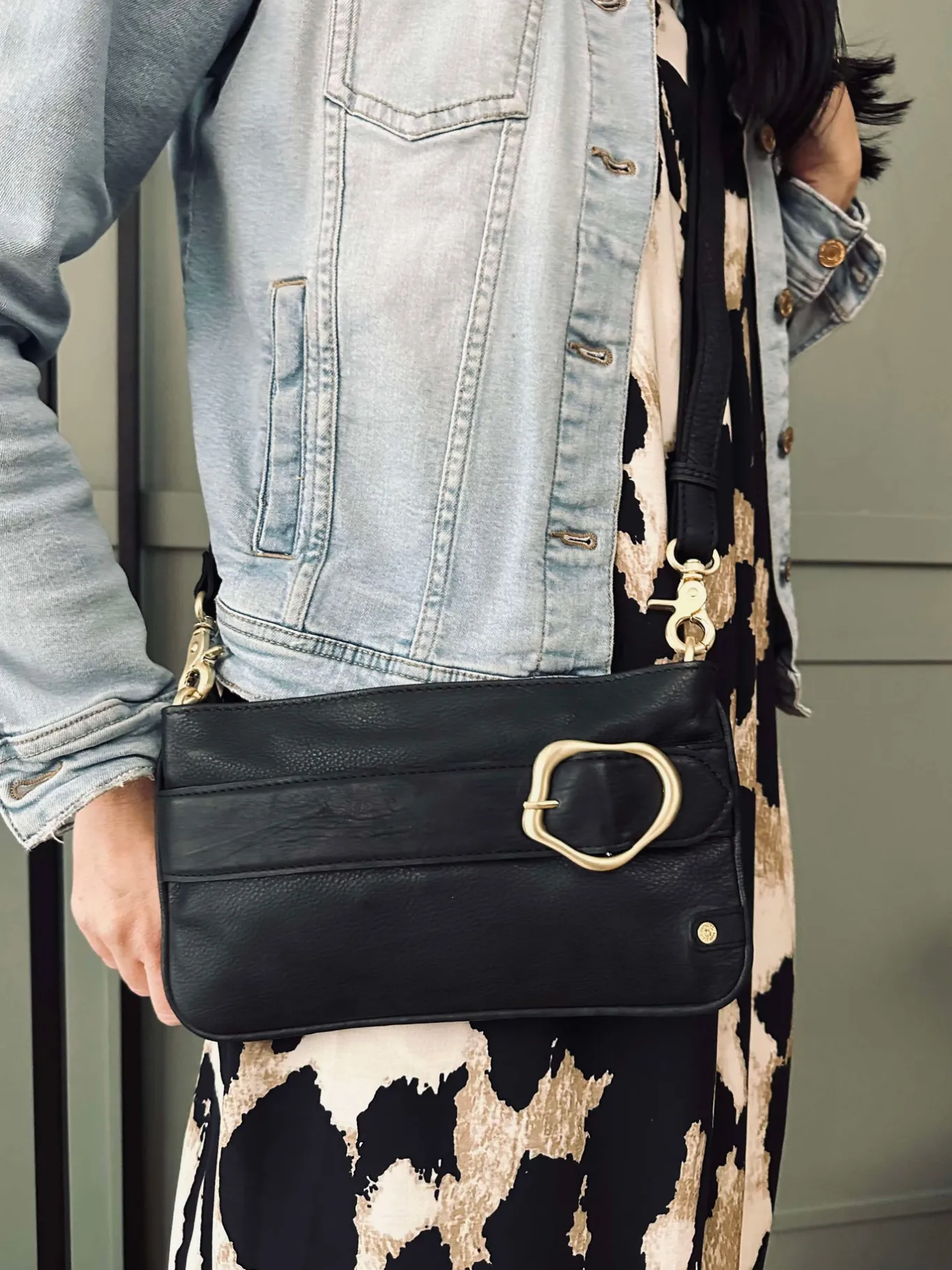 VIAMAJA Clutch<Clutch Berlin - Black leather