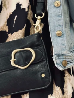VIAMAJA Clutch<Clutch Berlin - Black leather