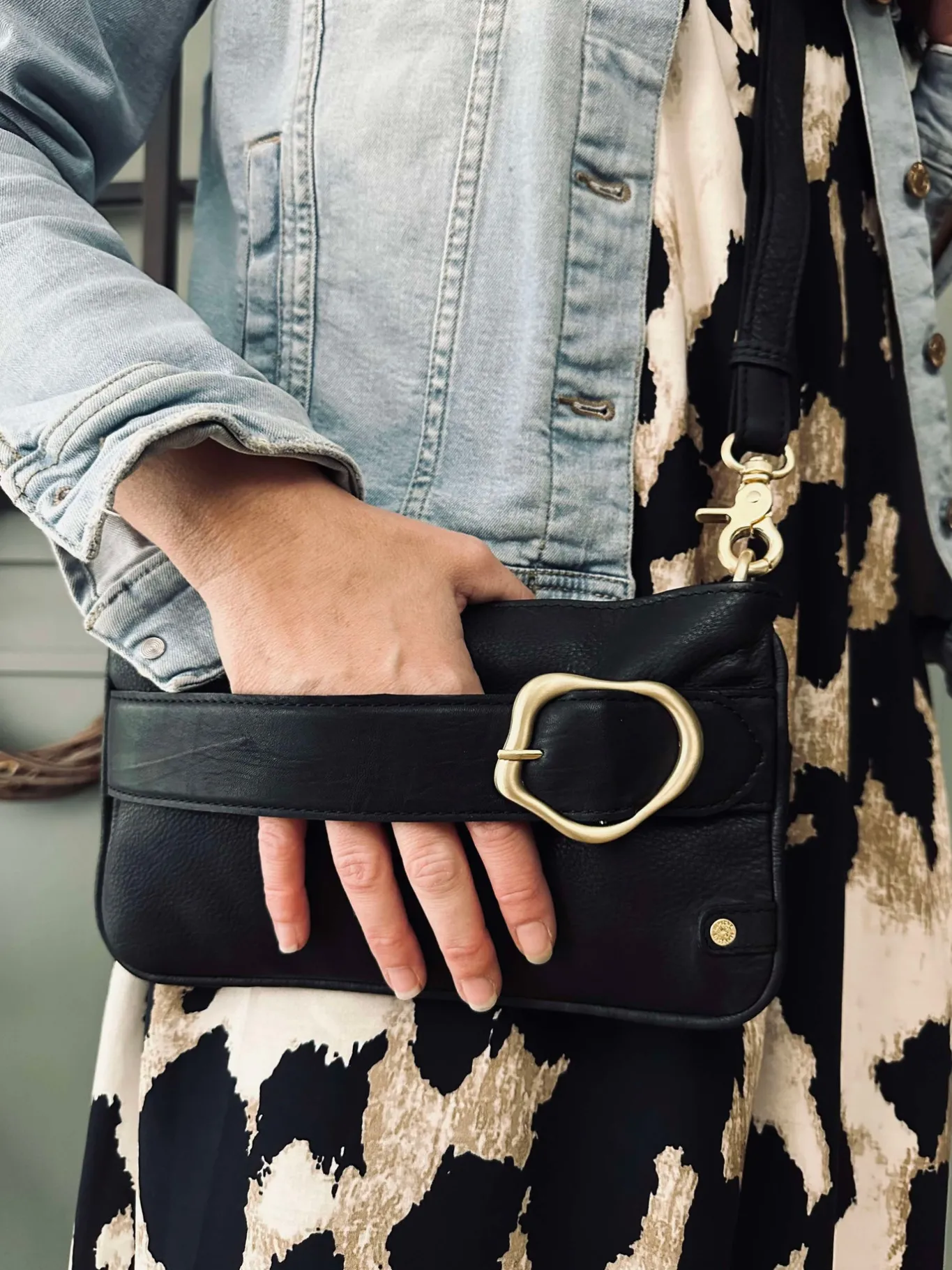 VIAMAJA Clutch<Clutch Berlin - Black leather