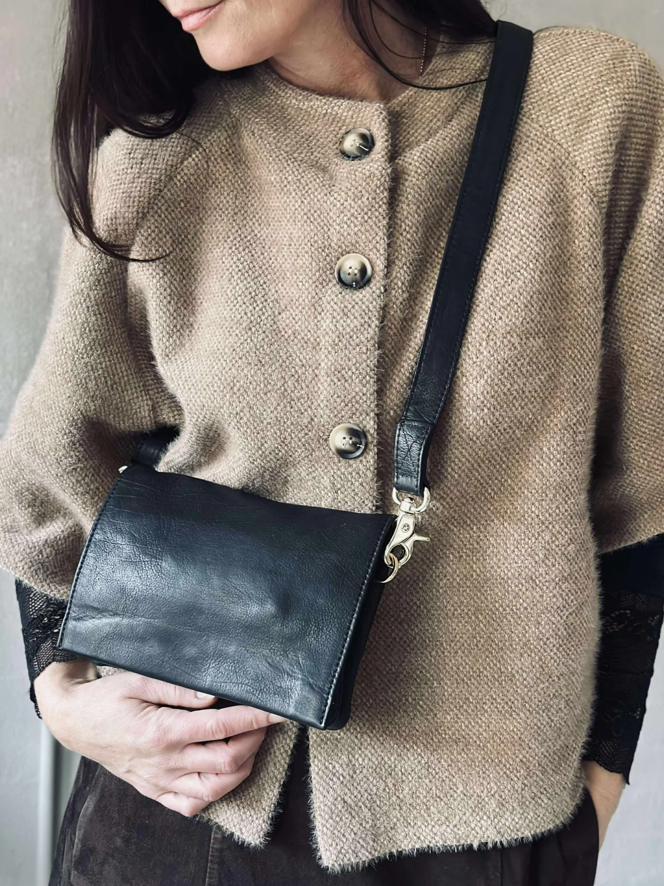 VIAMAJA Clutch|Restparti<Clutch Black / gold
