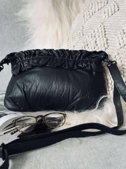 VIAMAJA Clutch<Clutch med flæser Nero