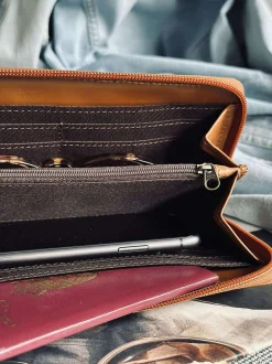 VIAMAJA Clutch<Clutch med nitter - LIMA Small