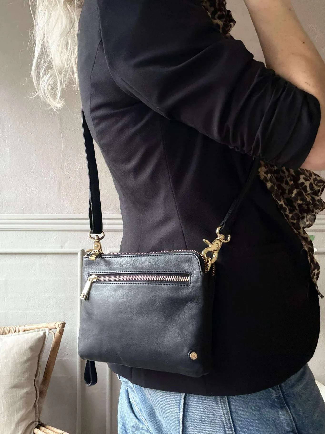 VIAMAJA Clutch|Cross Body<Clutch Selma- Black / gold