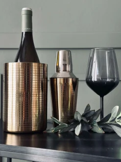 VIAMAJA Alt Til Vin|Div. Køkken<Cocktail Shaker Golden - 500 ml