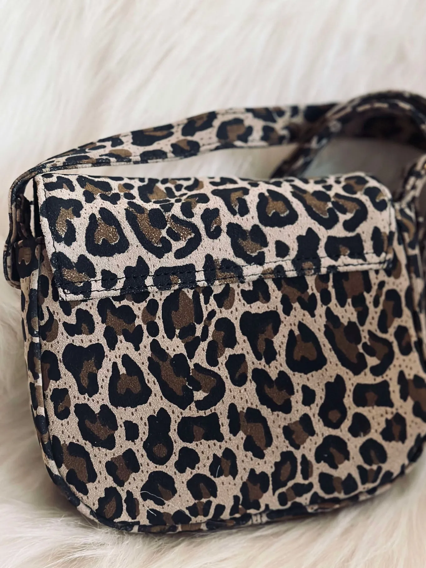 VIAMAJA Cross Body|Læder Tasker<Crossbody Aura Leo