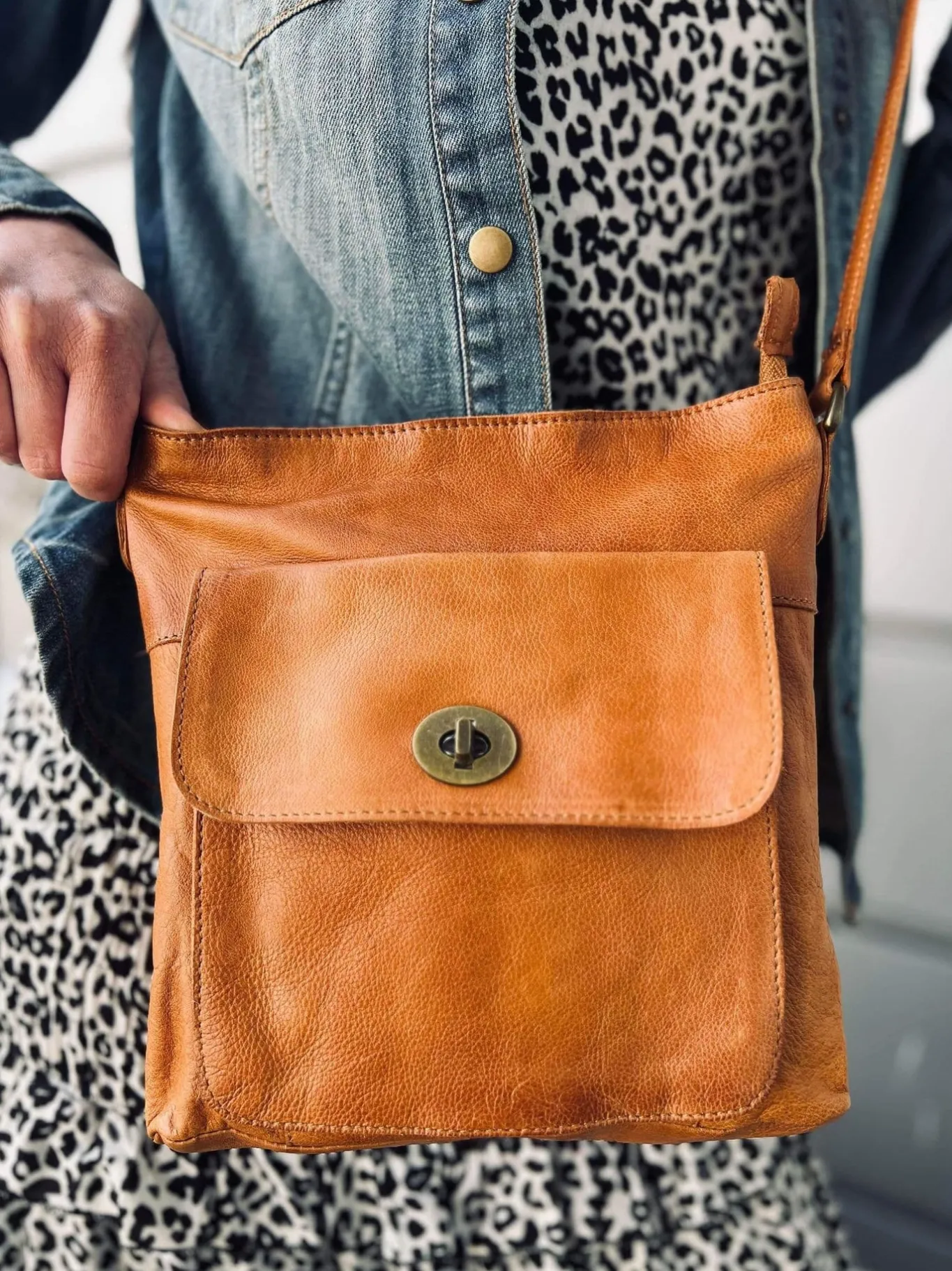 VIAMAJA Cross Body|Skuldertasker<Crossover JACO Cognac - Blød skind