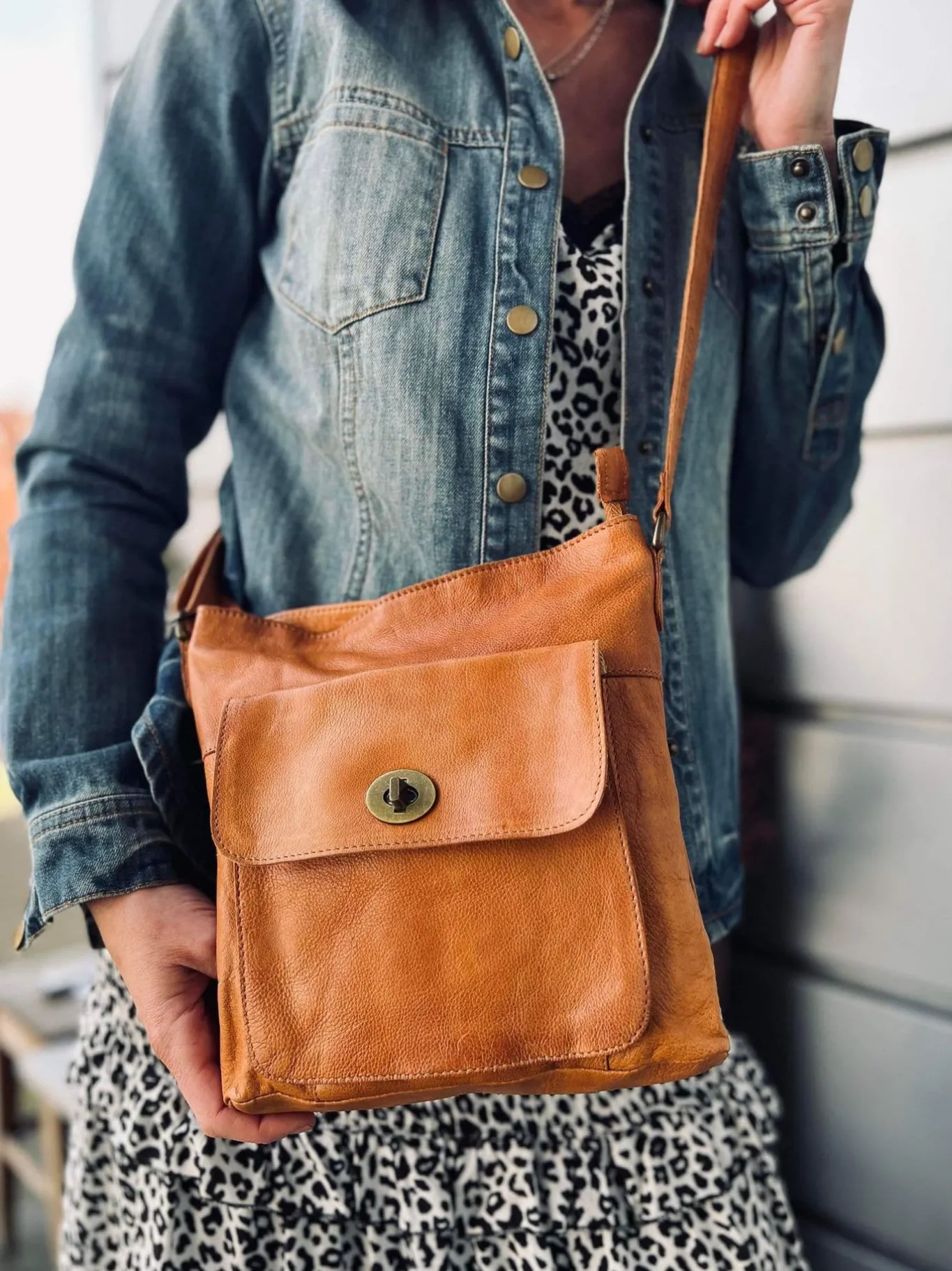 VIAMAJA Cross Body|Skuldertasker<Crossover JACO Cognac - Blød skind