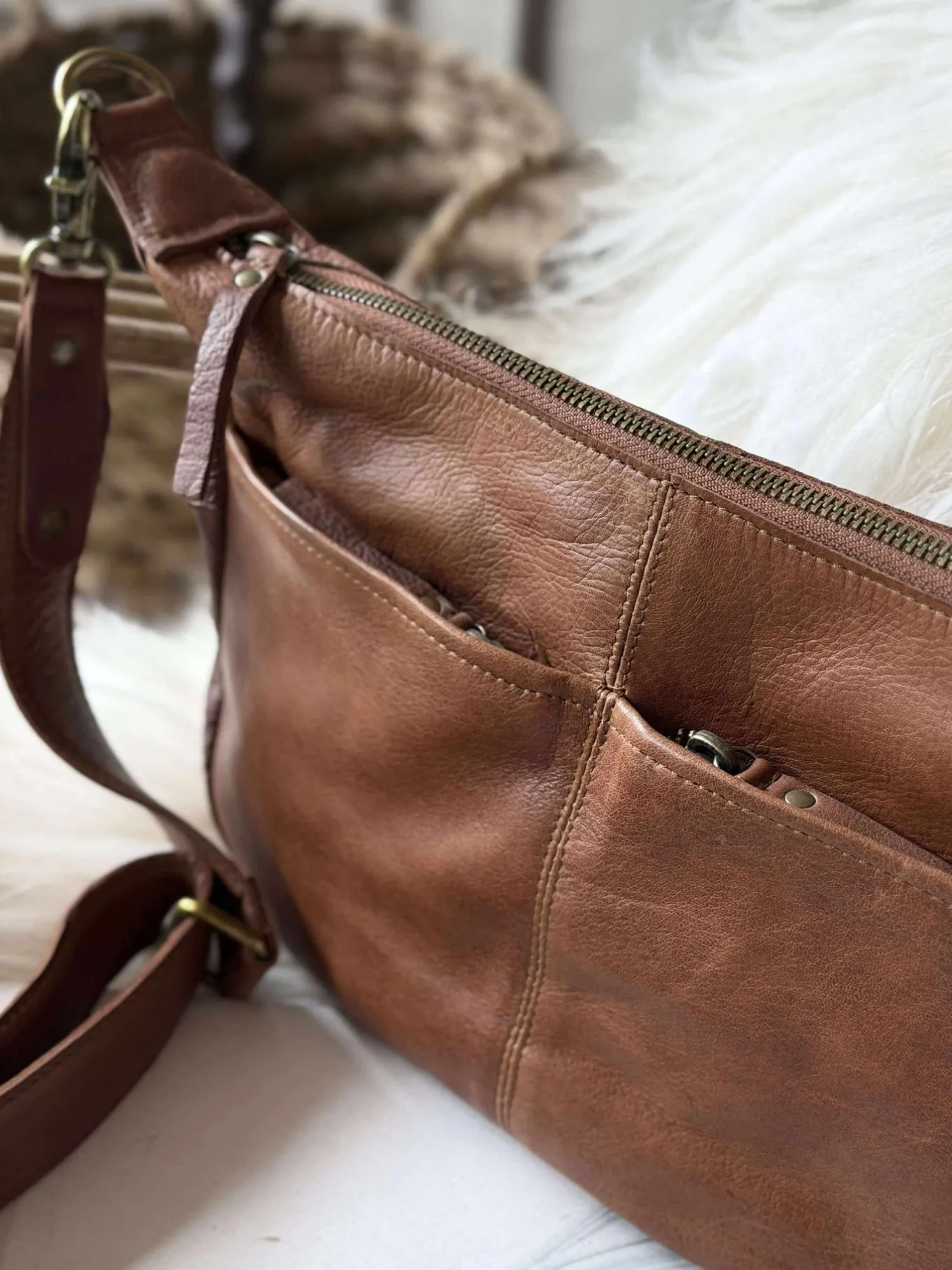 VIAMAJA Clutch|Cross Body<Crossover Mivi Small - Walnut