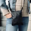 VIAMAJA Cross Body|Læder Tasker<Crossover mobiltaske - OLINE Black