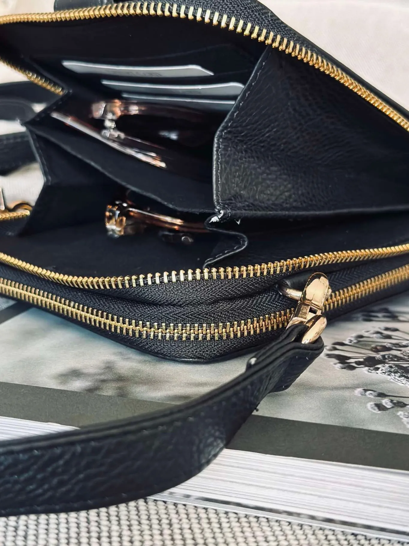 VIAMAJA Cross Body|Skuldertasker<Crossover Posh - Black / Gold