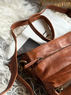 VIAMAJA Cross Body|Skuldertasker<Crossover Raw Dark Cognac