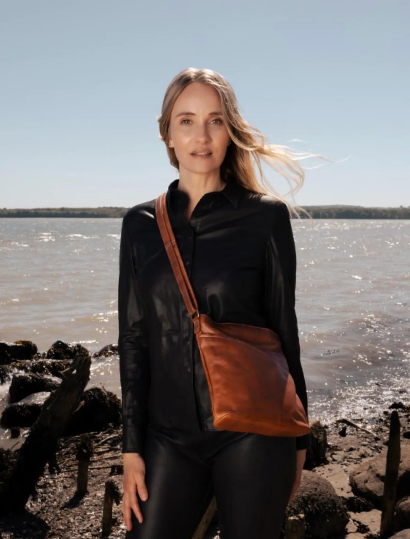 VIAMAJA Cross Body|Skuldertasker<Crossover Tania Walnut