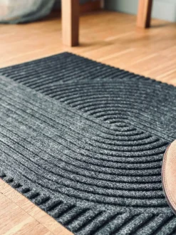 VIAMAJA Dørmåtte<Dørmåtte Grafisk design