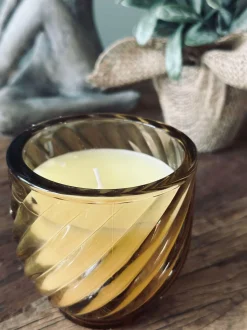 VIAMAJA Lys Og Led|Stearinlys<Duftlys i glas - OUD WOOD