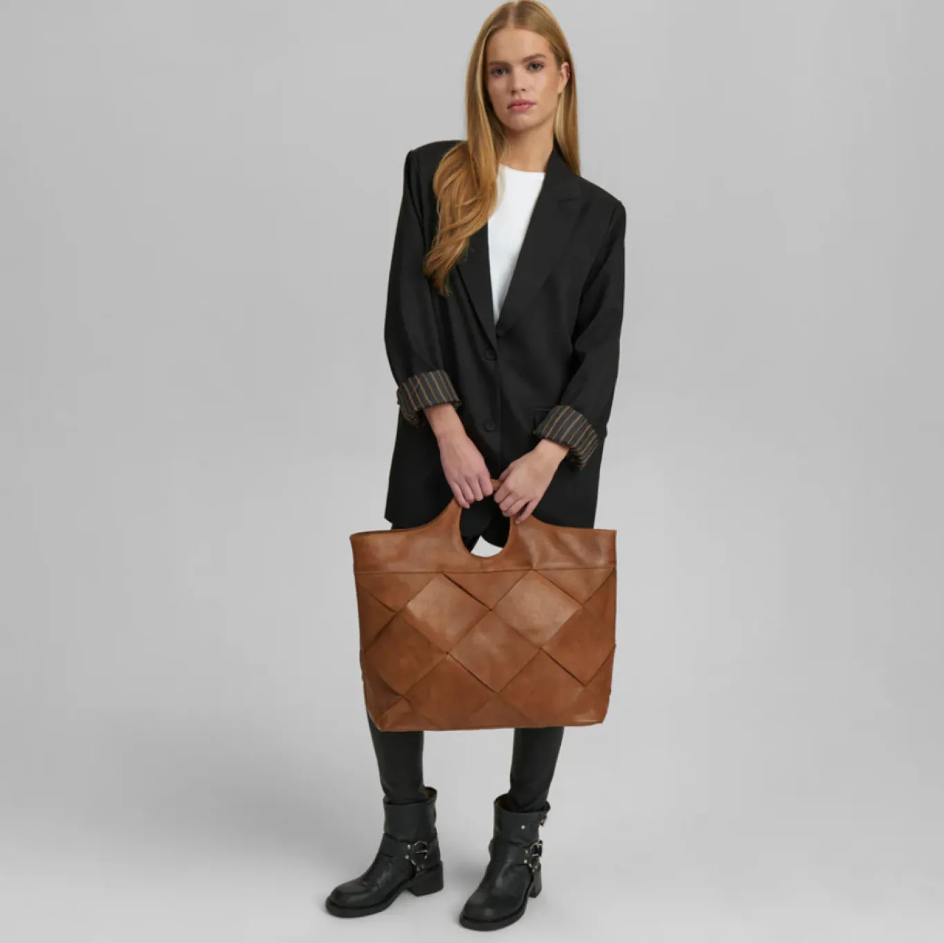 VIAMAJA Shoppere<Eksklusiv håndflettet shopper - Soft cognac