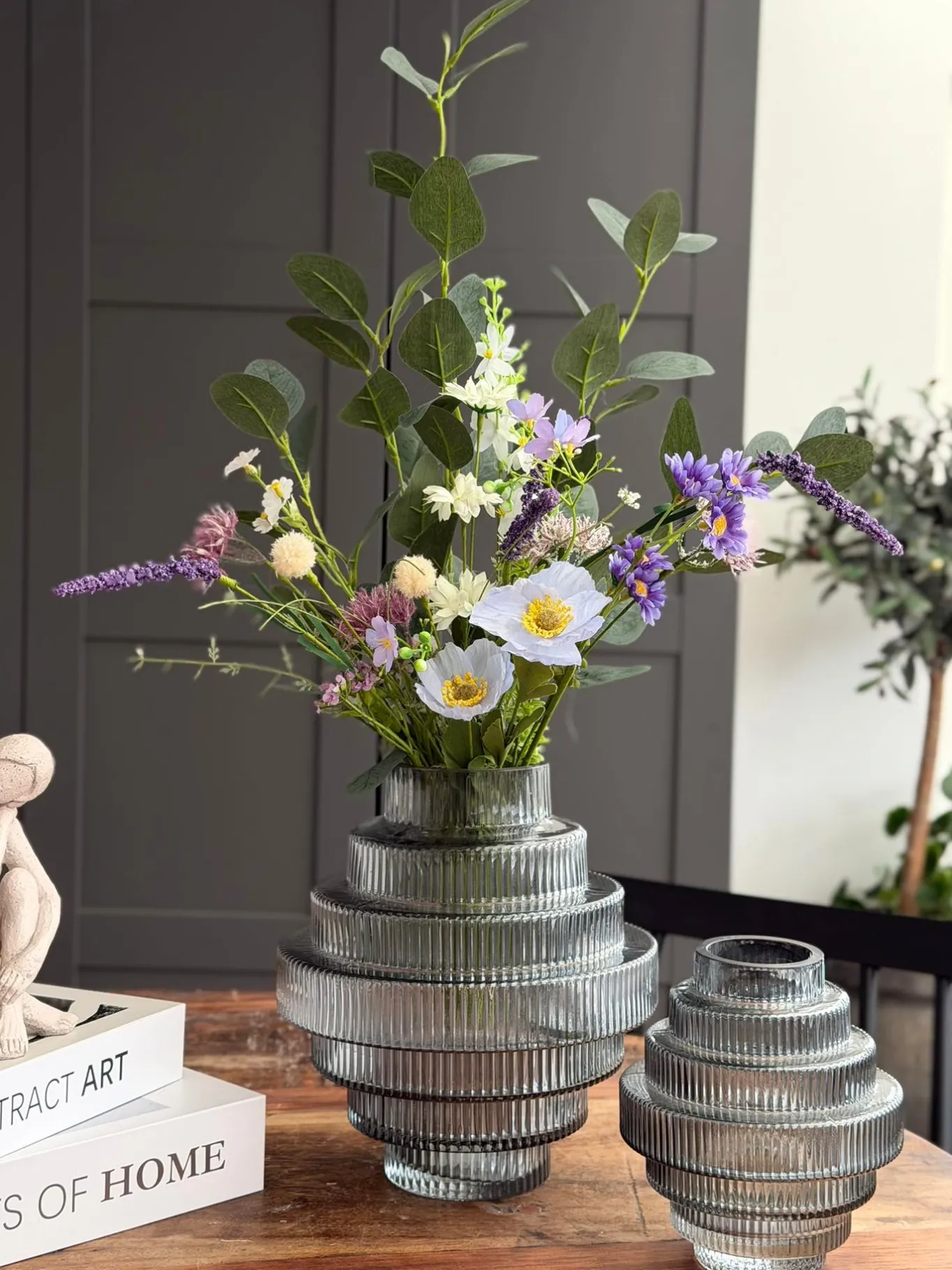 VIAMAJA Blomster<Eucalyptus gren med lys - 100cm