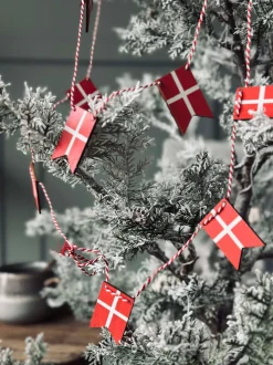 VIAMAJA Højtider|Jul<Flagguirlande i træ - 10 flag