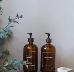 VIAMAJA Sæbedispensere|Badeaccessories<Flaske m. pumpe - Conditioner