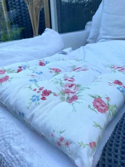 VIAMAJA Havehynder|Sommerhus<Futon hynde – Flora 40×40