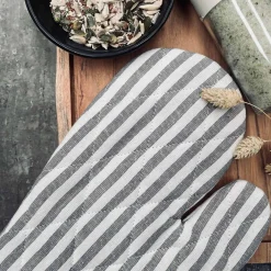VIAMAJA Grydelapper Og Forklæder<Grillhandske i quilt - Grå strib