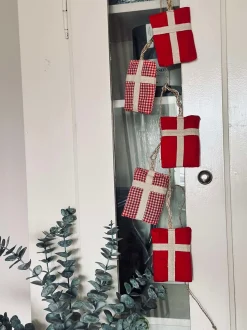 VIAMAJA Højtider|Jul<Guirlande med 5 flag