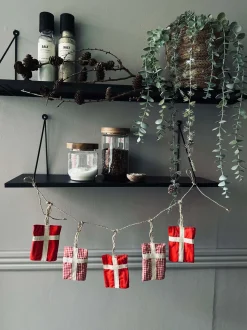 VIAMAJA Højtider|Jul<Guirlande med 5 flag