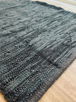 VIAMAJA Gulvtæpper<Gulvtæppe i læder - 70x140cm Valnød