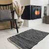 VIAMAJA Gulvtæpper<Gulvtæppe i sort skind med hvid tråd - 60x90cm