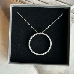 VIAMAJA Halskæder<Halskæde Kendal - rhodium belagt