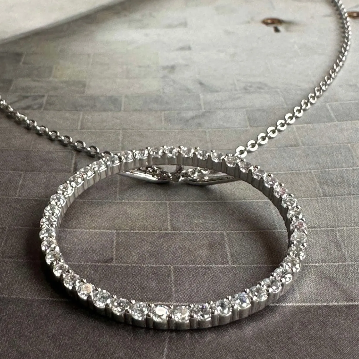 VIAMAJA Halskæder<Halskæde Kendal - rhodium belagt