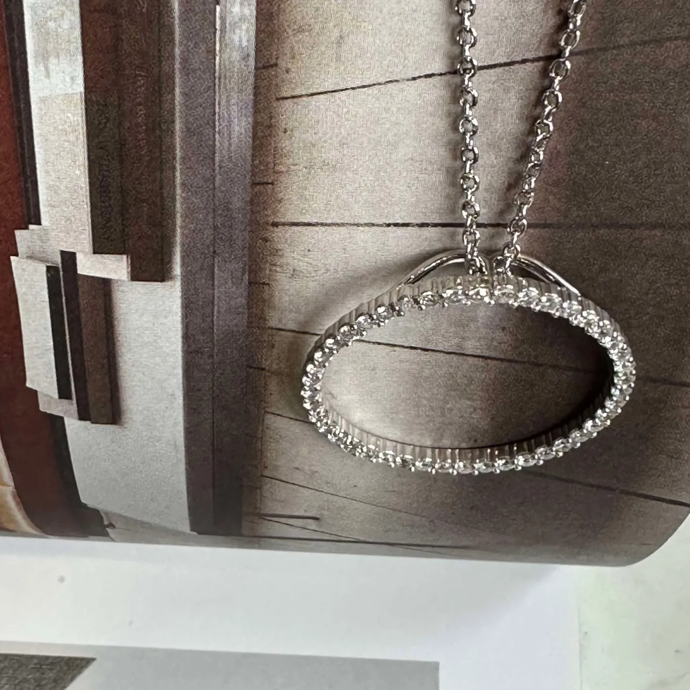 VIAMAJA Halskæder<Halskæde Kendal - rhodium belagt