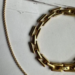VIAMAJA Halskæder<Halskæde Roseanne 18k forgyldt - 59cm