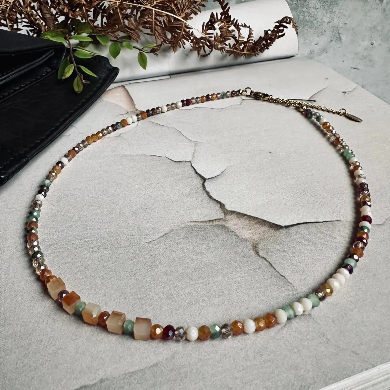 VIAMAJA Halskæder|Vandfaste Smykker<Halskæde Sarah - Natur mix perler