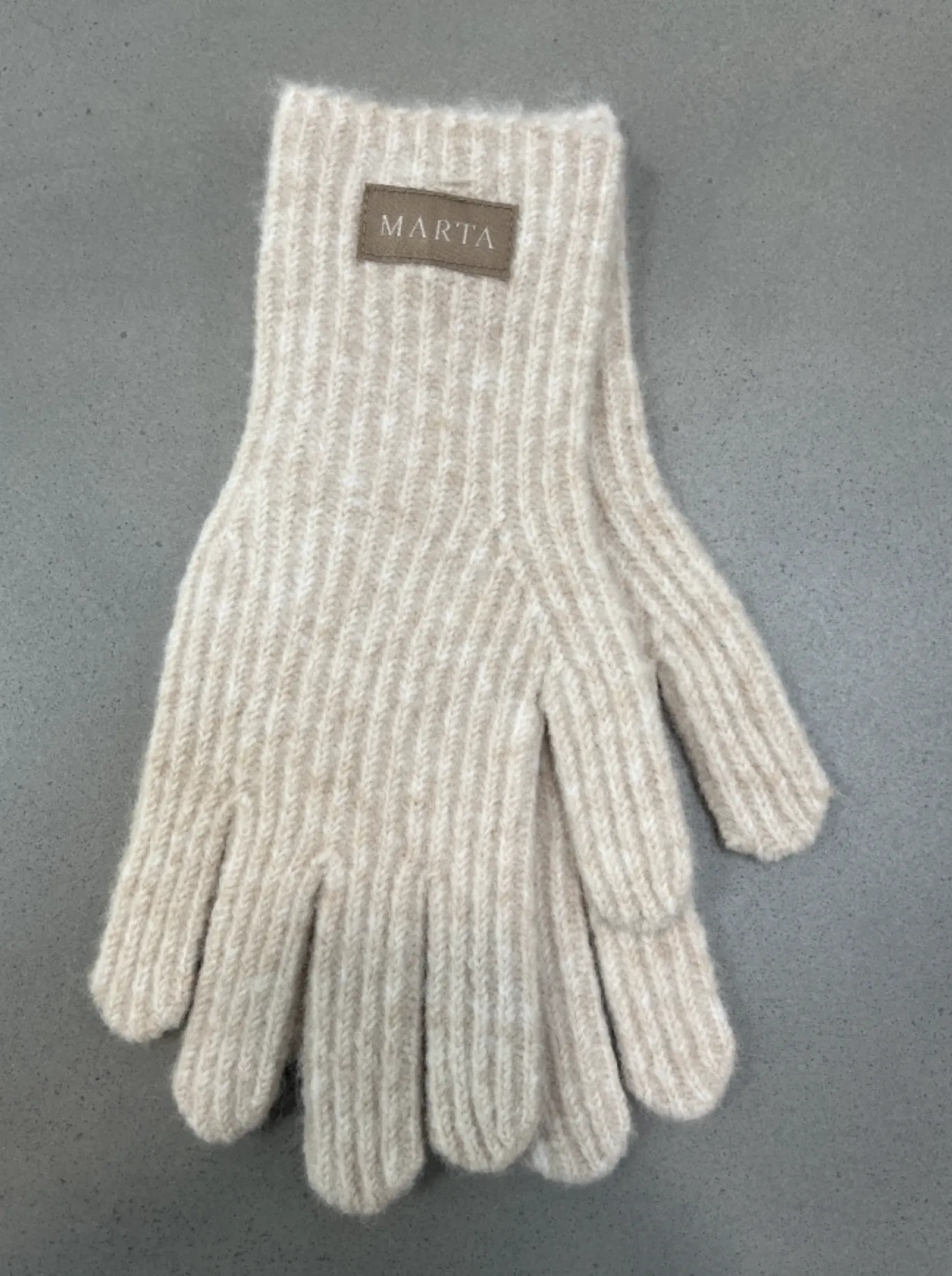 VIAMAJA Huer Og Handsker<Handsker Marta - Beige