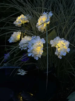 VIAMAJA Lys Og Led|Udendørs Led<Hortensia med solceller - Hvid