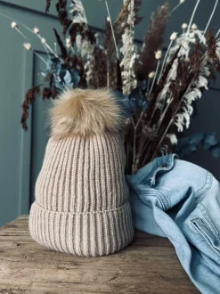 VIAMAJA Huer Og Handsker<Hue med kvast - Camel