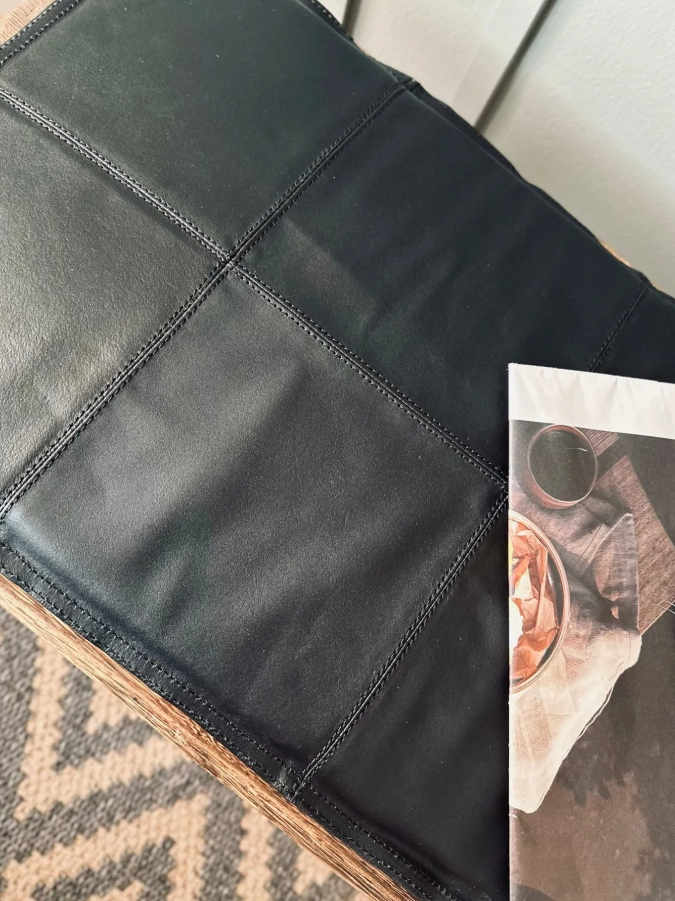VIAMAJA Puder I Skind|Tæpper Og Puder<Hynde i læder 90 cm – Sort bøffellæder