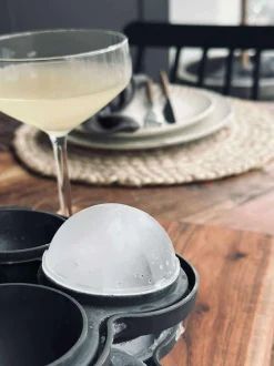 VIAMAJA Alt Til Vin<Isterninger - 4 ICE BALLS